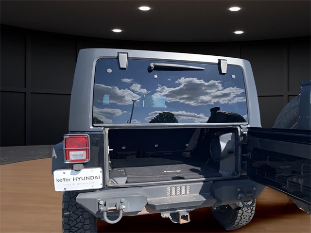 2011 Jeep Wrangler Unlimited Rubicon photo 13