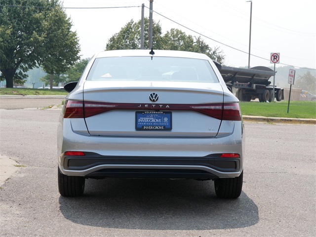 2025 Volkswagen Jetta 1.5T SE photo 2