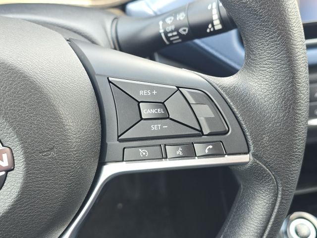 2025 Nissan Versa 1.6 SV photo 23