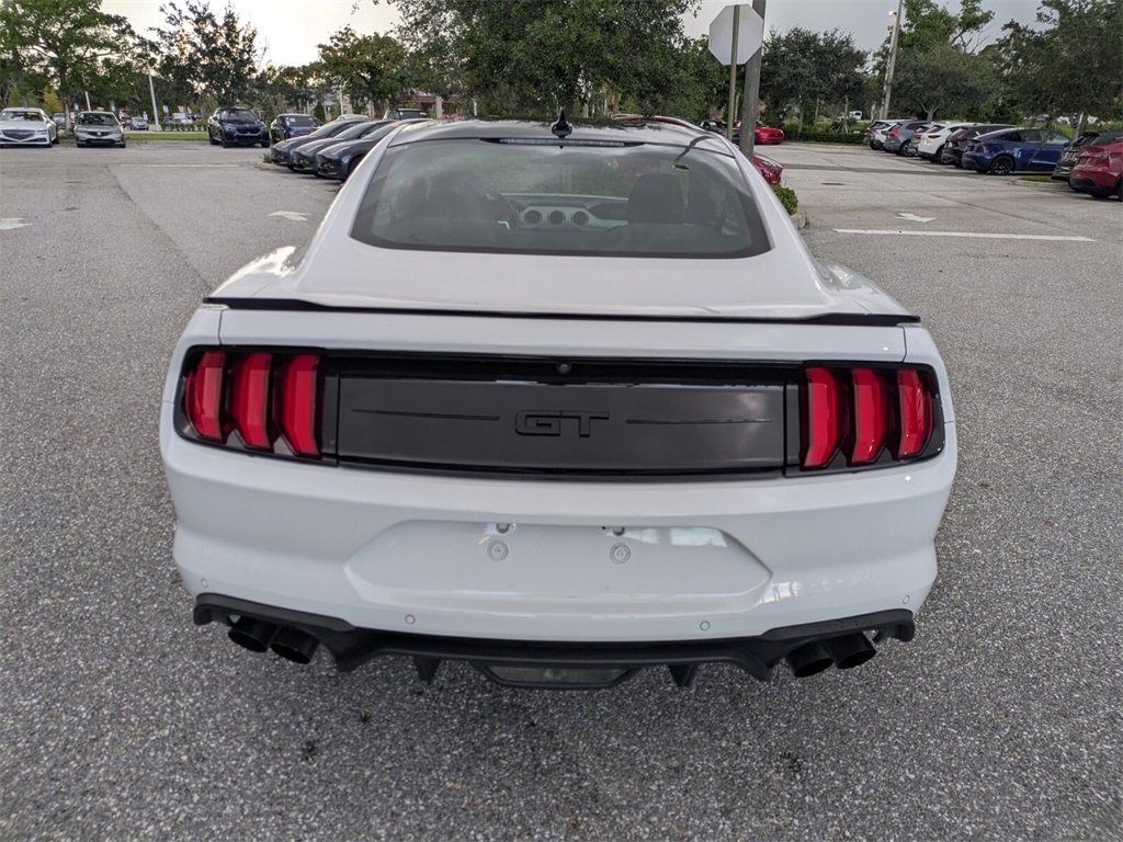 2022 Ford Mustang GT photo 4