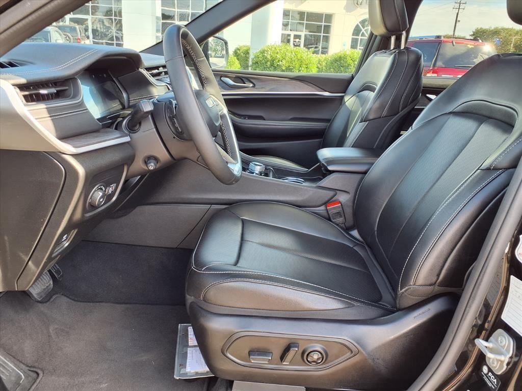 2024 Jeep Grand Cherokee Limited photo 3