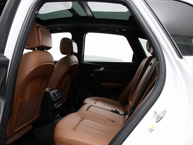 2021 Audi Q5 Premium photo 7
