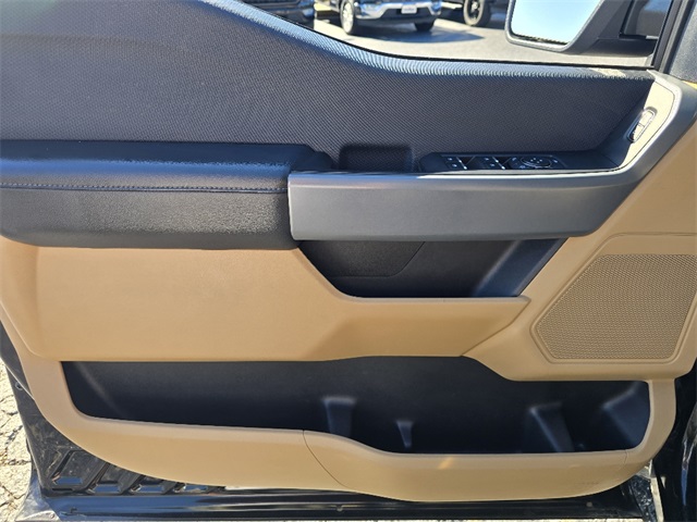 2023 Ford F-150 XLT photo 5