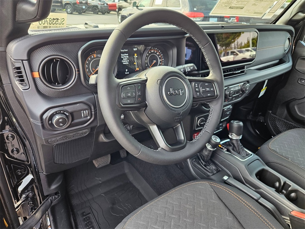 2025 Jeep Gladiator Mojave photo 13