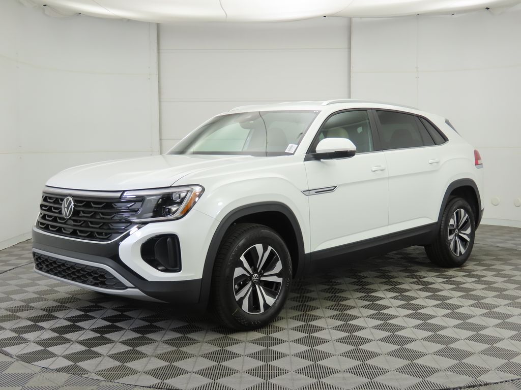 2026 Volkswagen Atlas Cross Sport SE's photo