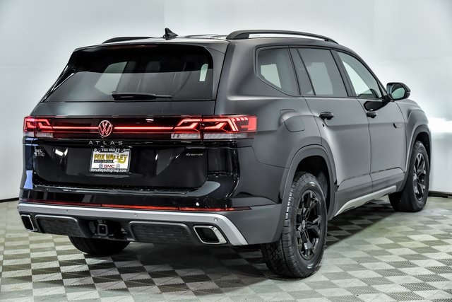 2025 Volkswagen Atlas Peak Edition SE photo 6