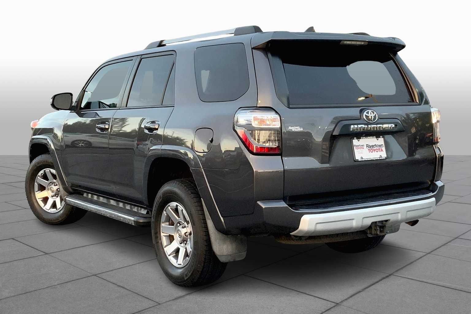 2016 Toyota 4Runner Trail Premium photo 10