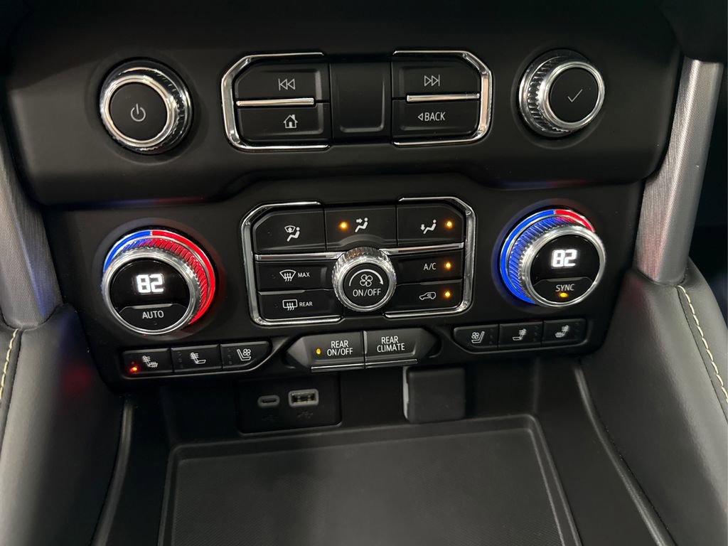 2023 Gmc Yukon SLT photo 32