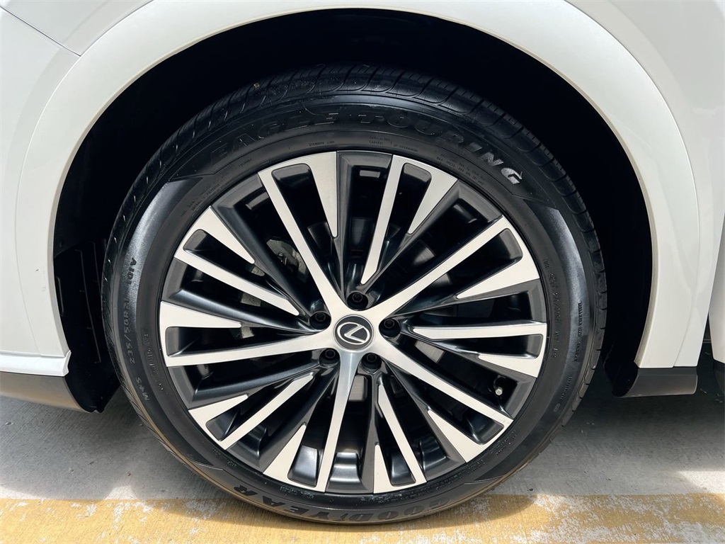 2024 Lexus RX 350 Premium photo 9