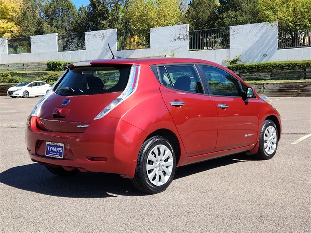 2015 Nissan Leaf S photo 3