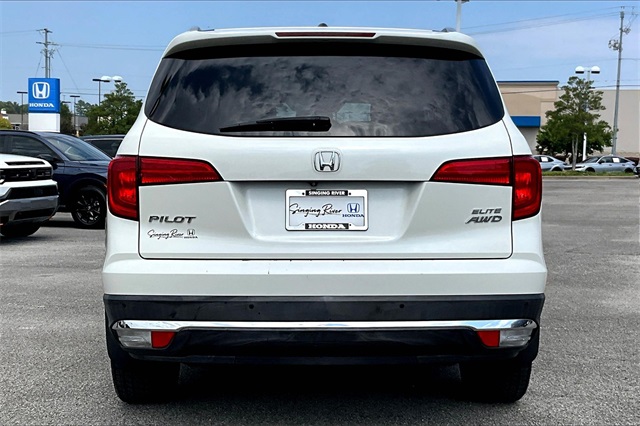 2016 Honda Pilot Elite photo 4