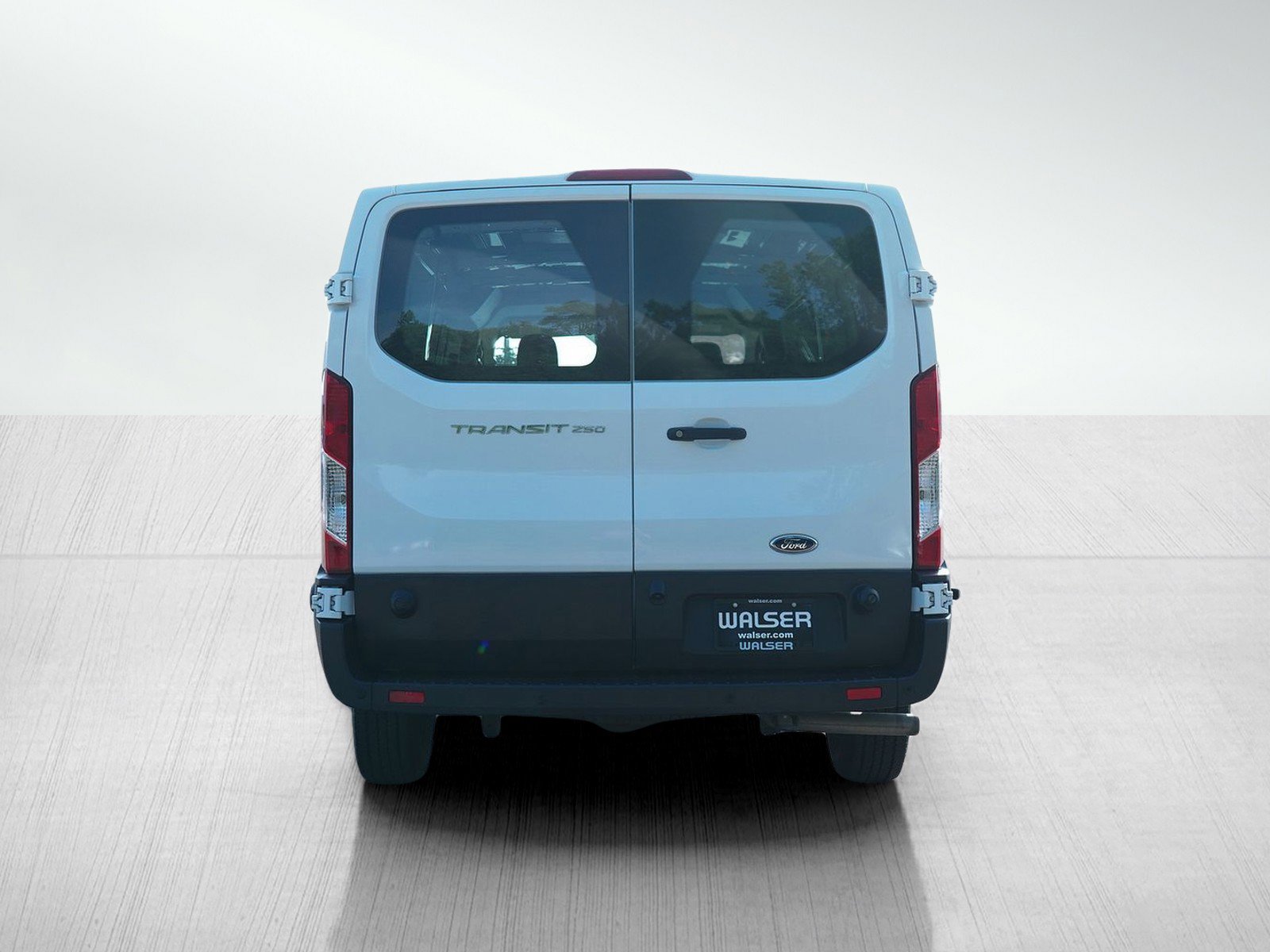 2020 Ford Transit photo 4