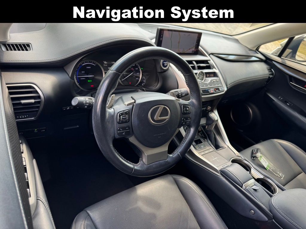 2019 Lexus NX 300h Luxury photo 3