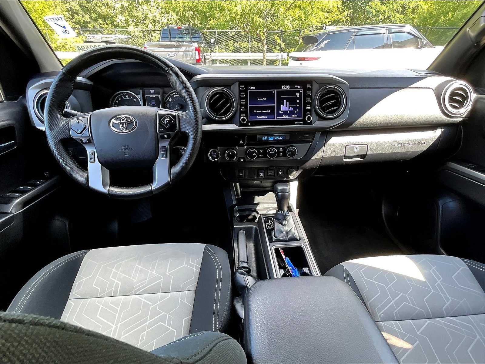 2023 Toyota Tacoma TRD photo 21