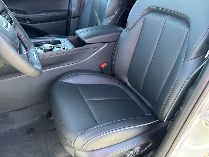 2025 Jeep Wagoneer S Limited photo 12