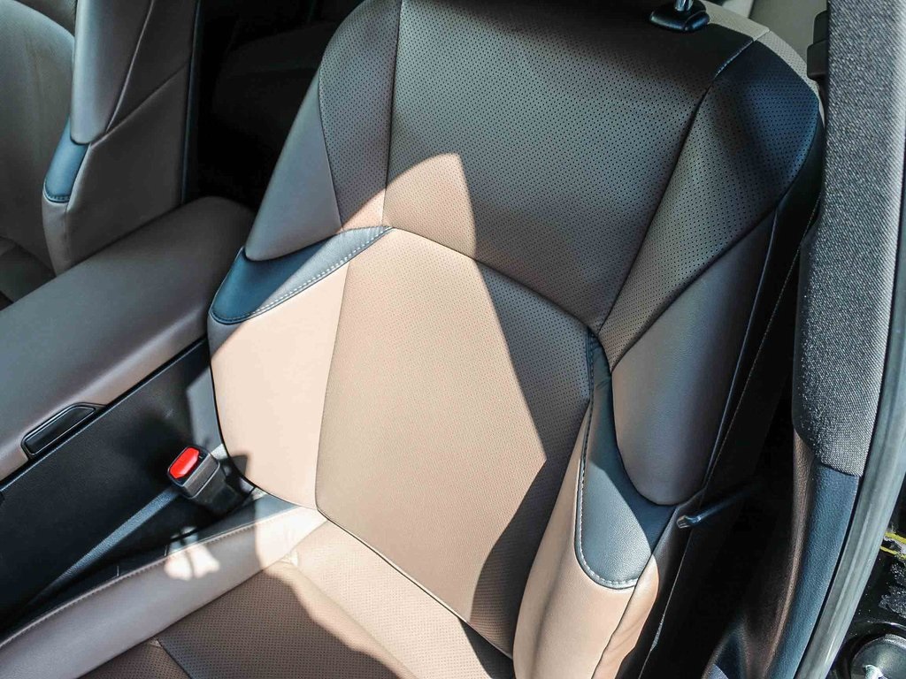 2023 Lexus ES 300h photo 24