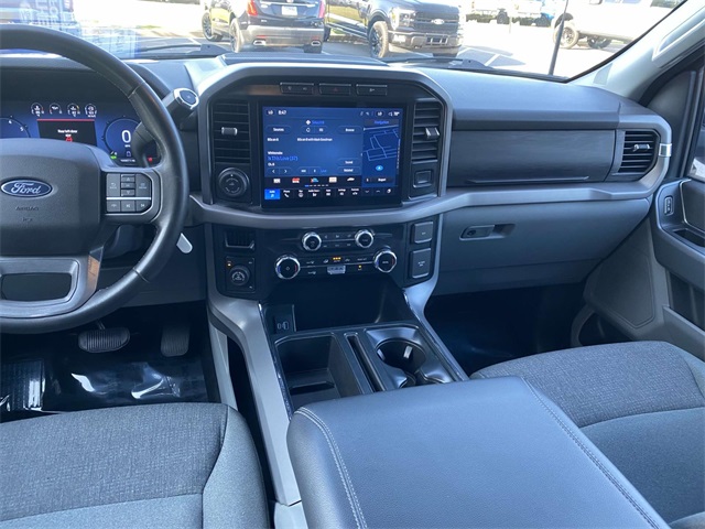 2024 Ford F-150 XLT photo 16