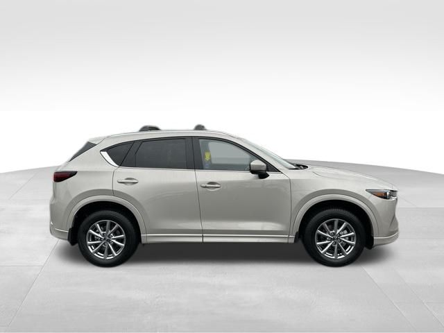 2025 Mazda CX-5 2.5 S Preferred photo 3