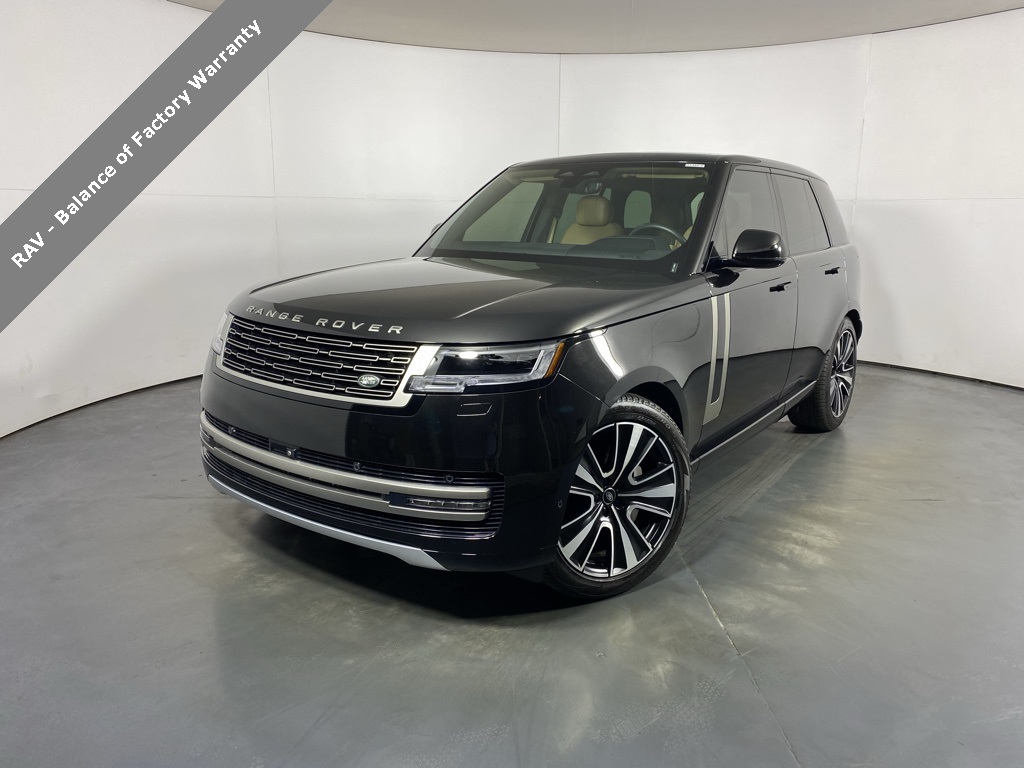2024 Land Rover Range Rover SE's photo