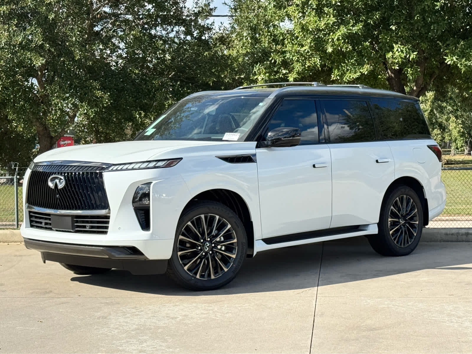 2026 INFINITI QX80 Autograph's photo