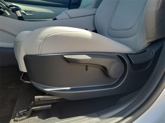 2025 Hyundai Tucson SE photo 15