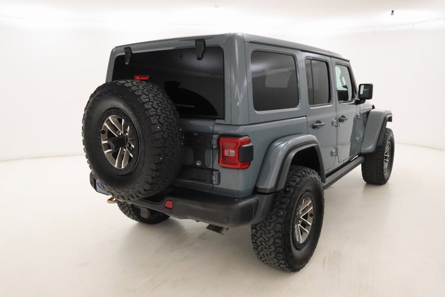 2024 Jeep Wrangler Rubicon 392 photo 3