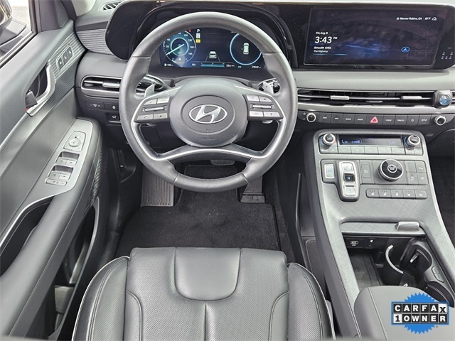 2023 Hyundai Palisade Limited photo 2