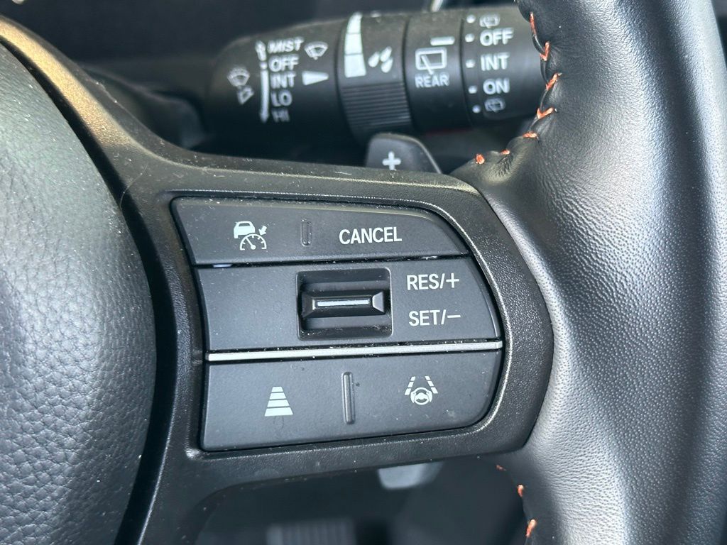 2025 Honda CR-V Hybrid Sport-L photo 11