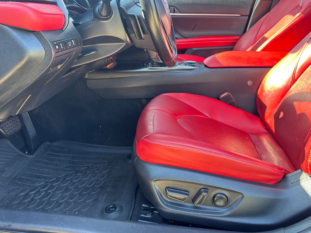 2021 Toyota Camry XSE photo 10