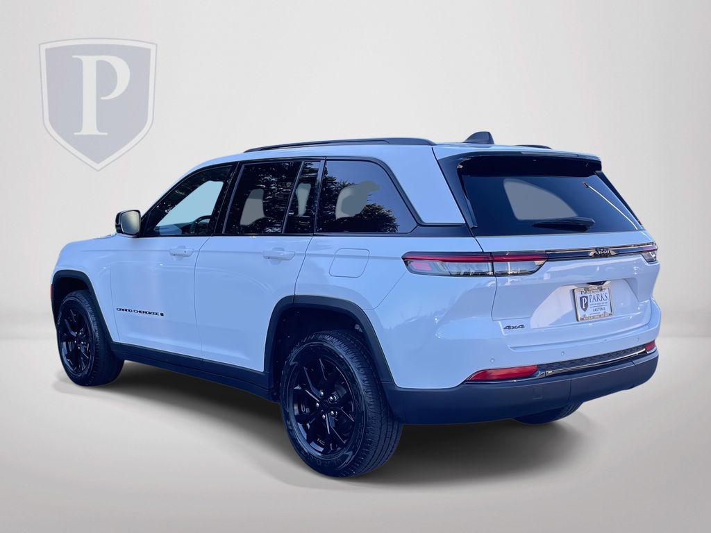 2024 Jeep Grand Cherokee Altitude X photo 2