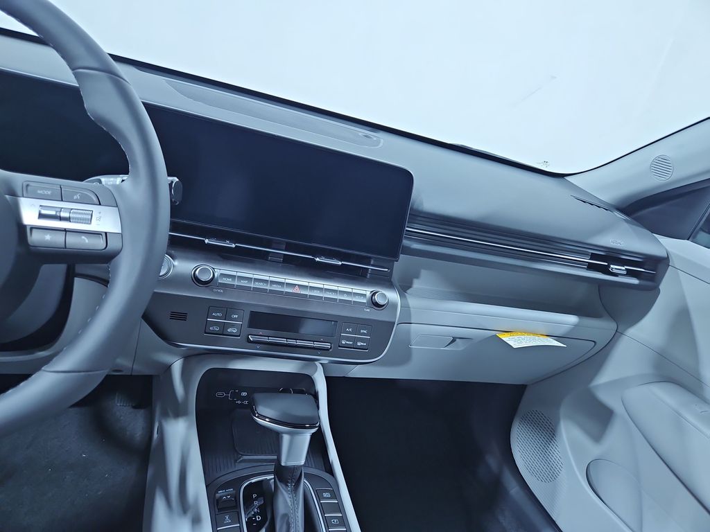 2026 Hyundai Kona SEL photo 15
