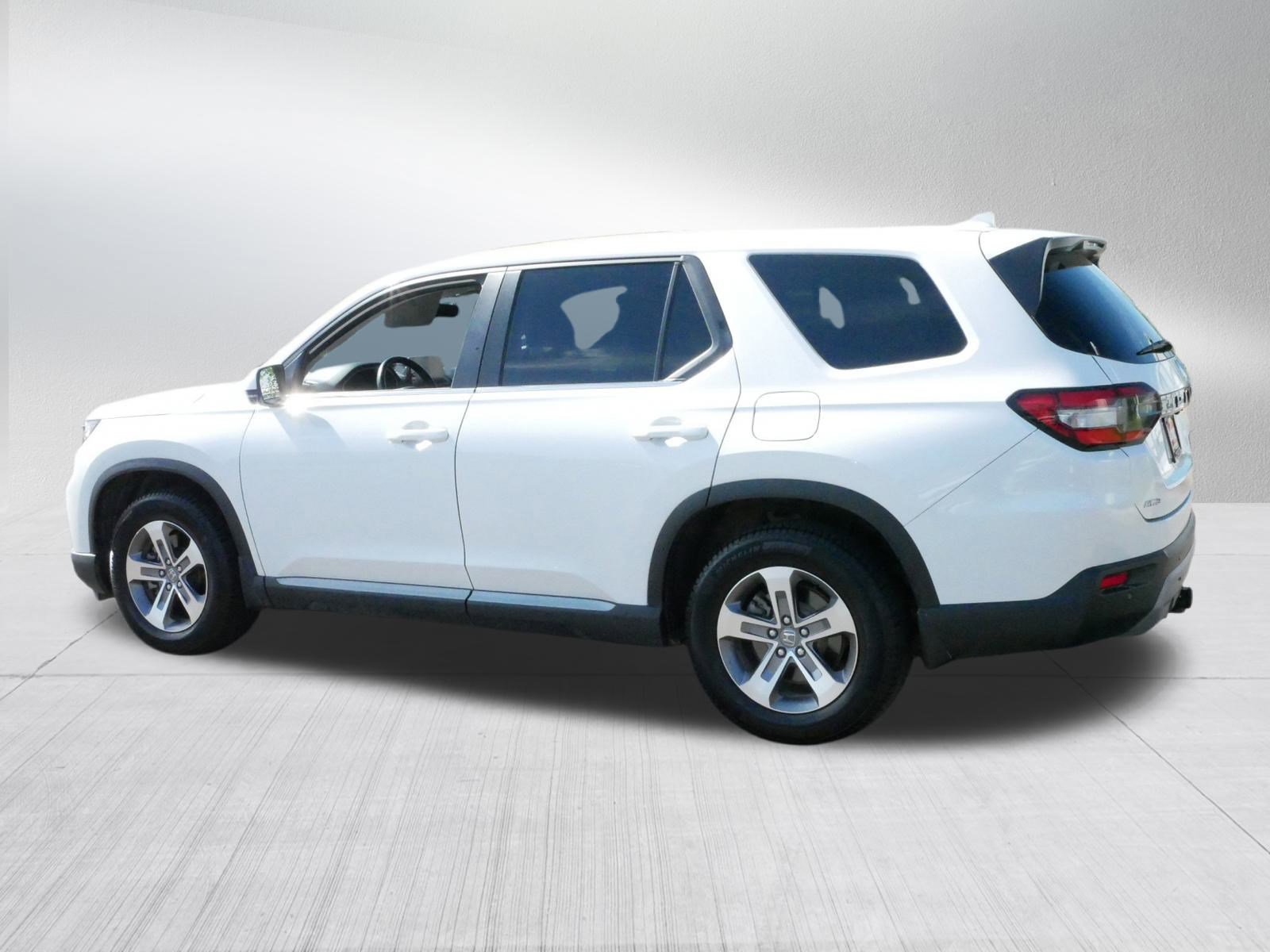 2023 Honda Pilot EX-L photo 5
