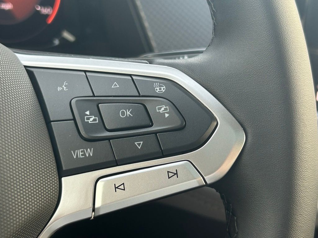 2025 Volkswagen Atlas Peak Edition SE photo 17