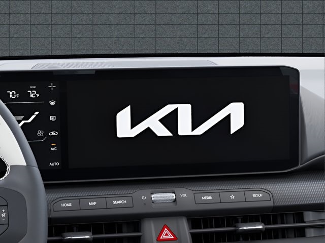 2025 Kia K4 GT-Line photo 18