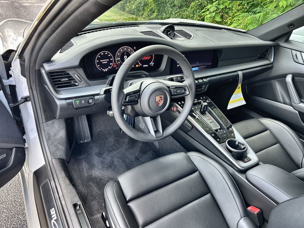 2026 Porsche 911 S photo 12
