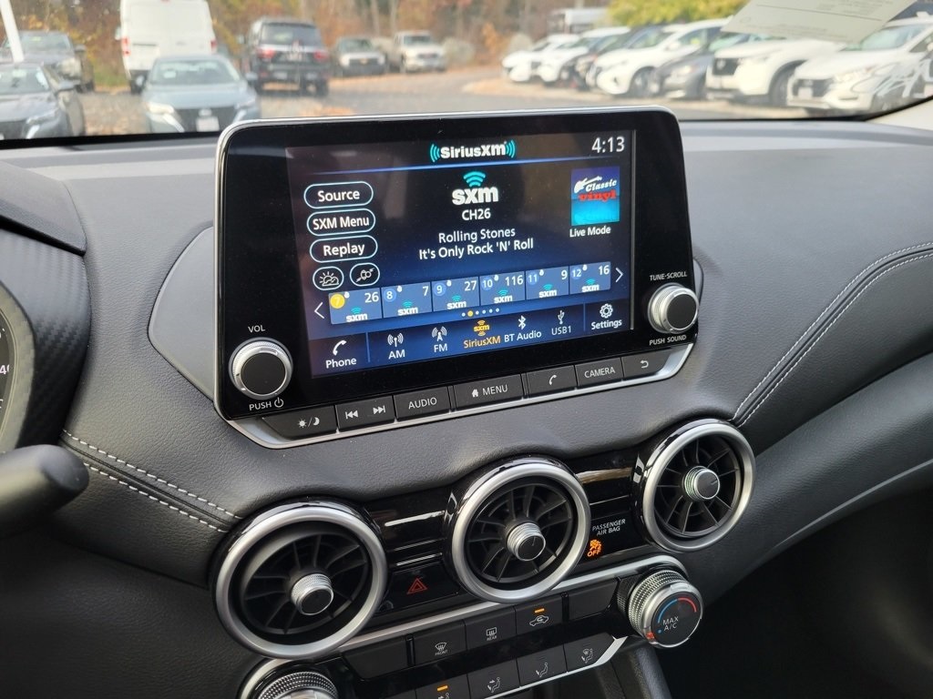 2025 Nissan Sentra SV photo 12
