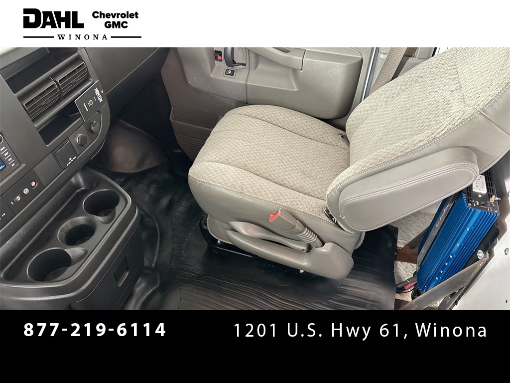 2019 Chevrolet Express Cutaway Work Van photo 18