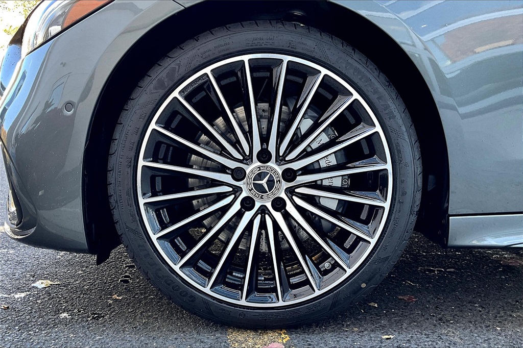2025 Mercedes Benz C 300 4MATIC photo 12