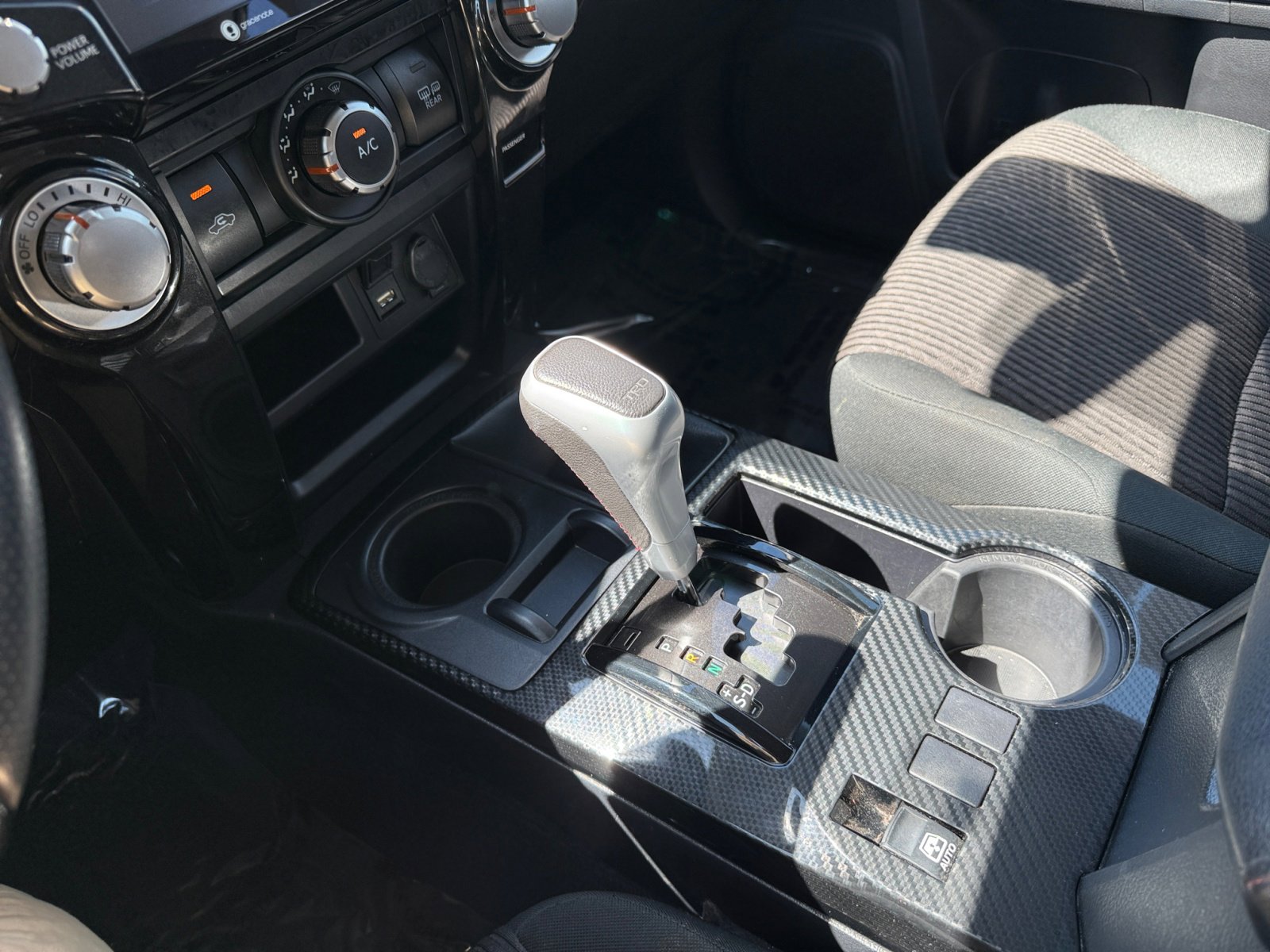 2024 Toyota 4Runner TRD Off-Road photo 13