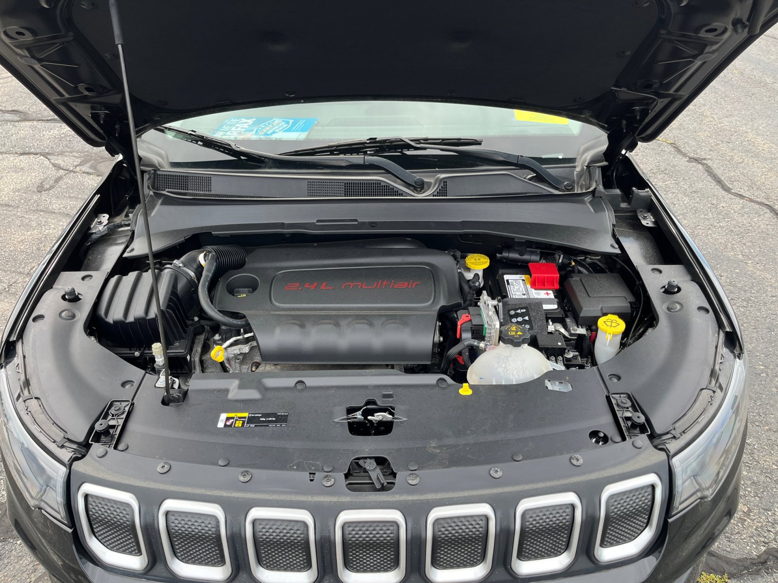 2022 Jeep Compass Latitude photo 4