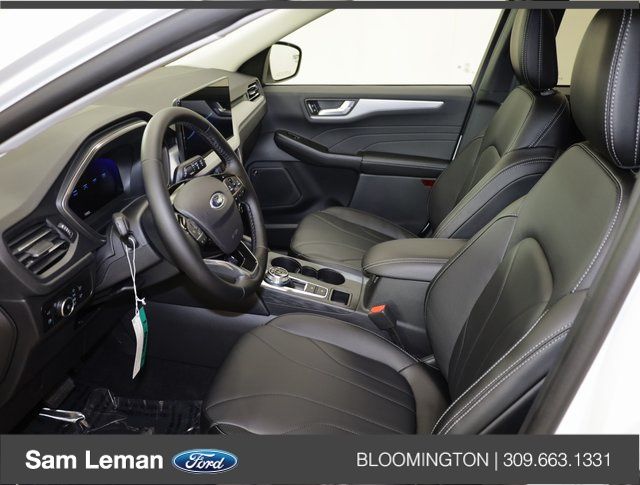2025 Ford Escape Plug-In Hybrid photo 5
