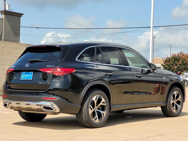 2025 Mercedes Benz GLC 350e 4MATIC photo 4