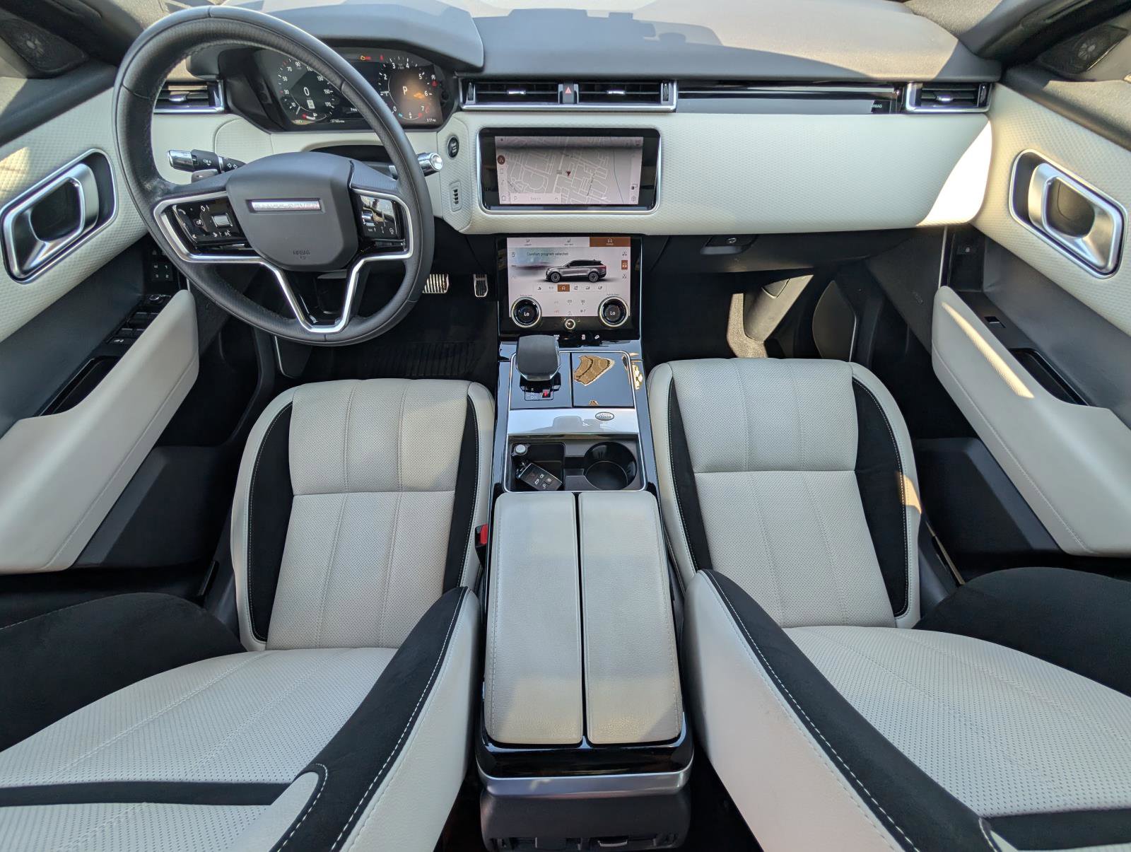 2021 Land Rover Range Rover Velar P340 R-Dynamic S photo 33