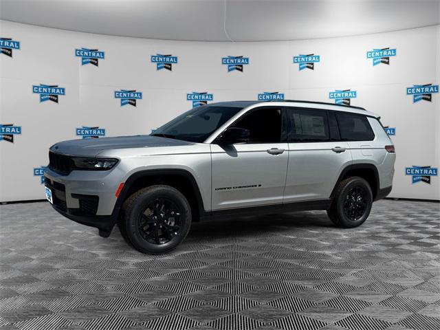 2025 Jeep Grand Cherokee L Altitude's photo