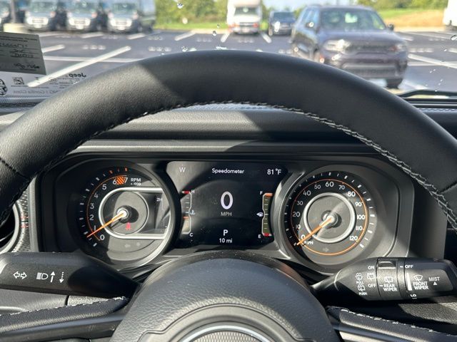 2025 Jeep Wrangler Rubicon photo 22