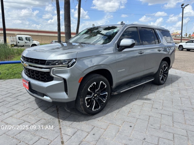 2023 Chevrolet Tahoe LS photo 3