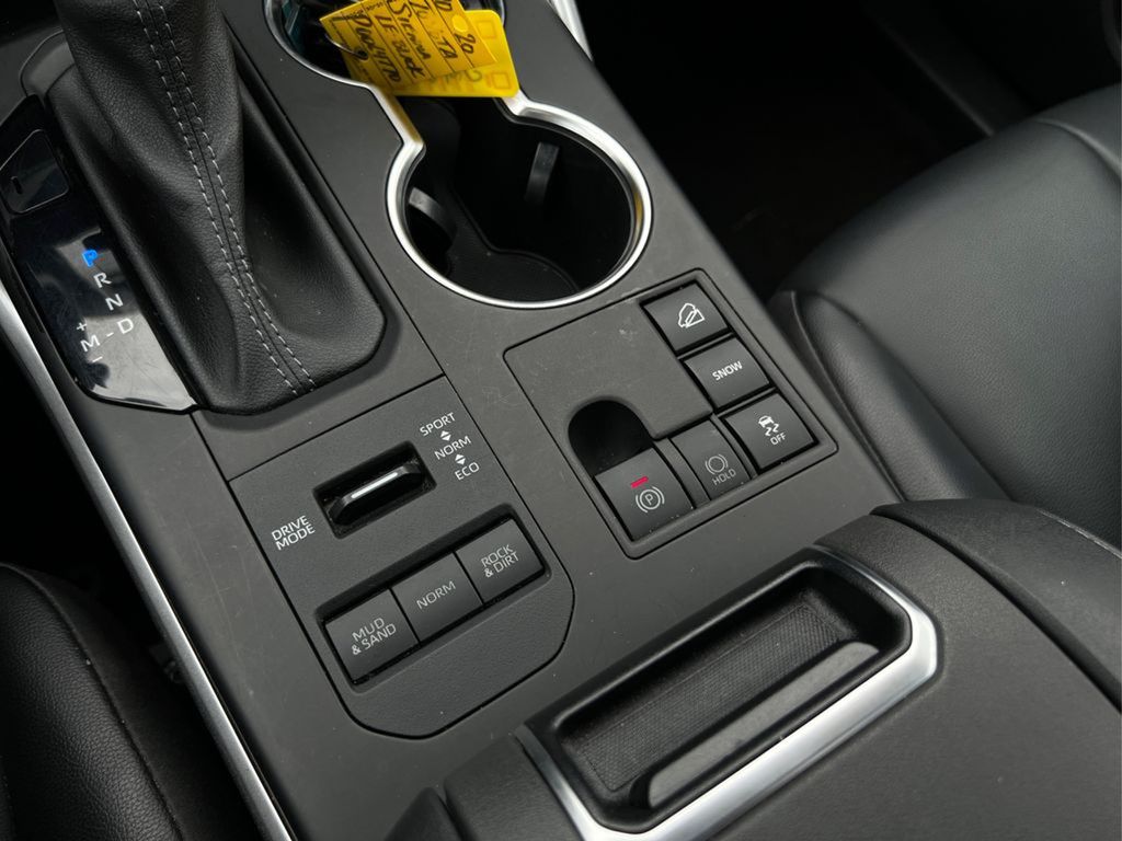 2023 Toyota Highlander XLE photo 34