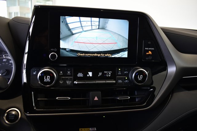 2024 Toyota Highlander XLE photo 20