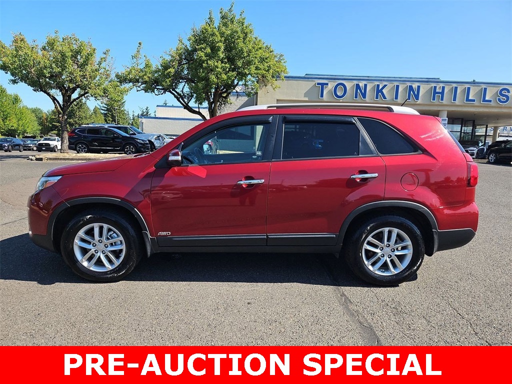 Used 2014 Kia Sorento LX with VIN 5XYKTDA7XEG497353 for sale in Hillsboro, OR