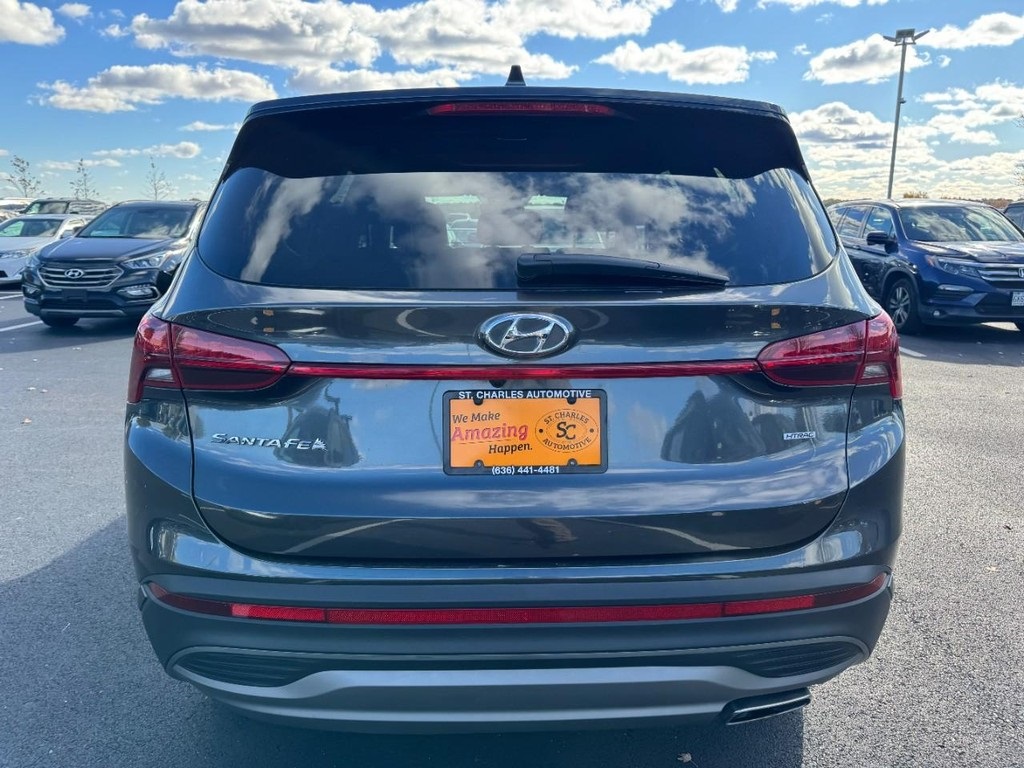 2023 Hyundai Santa Fe SE photo 3